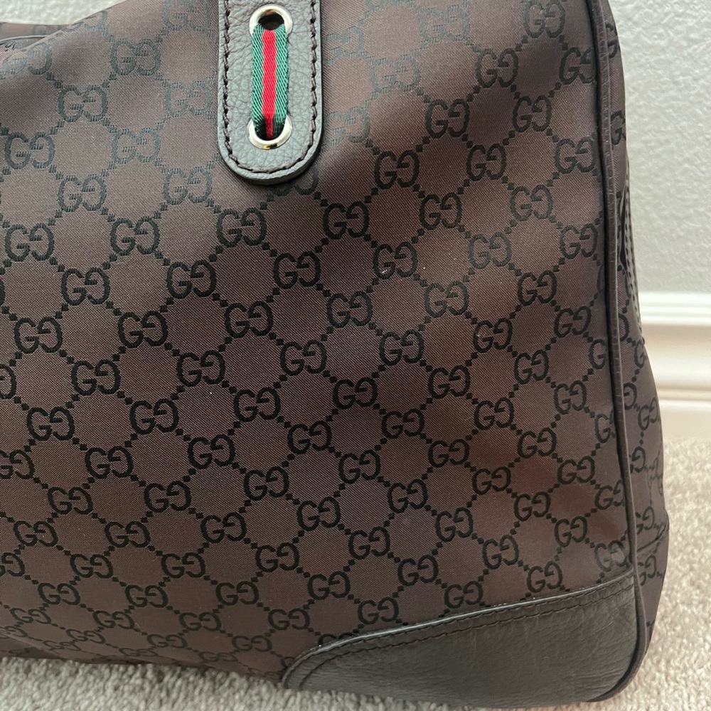 Vintage Gucci
Large Princy GG Nylon Shoulder Bag - Picture 3 of 15